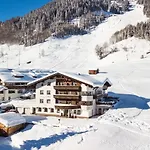 Strolz 4* Sankt Anton am Arlberg