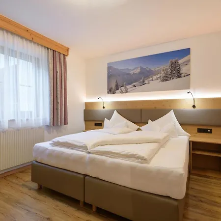 Strolz Alojamento de Acomodação e Pequeno-almoço Sankt Anton am Arlberg
