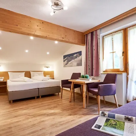 Landhaus Strolz 4* Sankt Anton am Arlberg