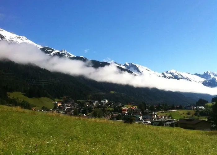 فندق مبيت وإفطار Strolz