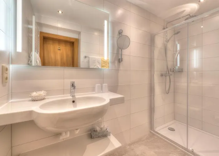 فندق مبيت وإفطار Strolz