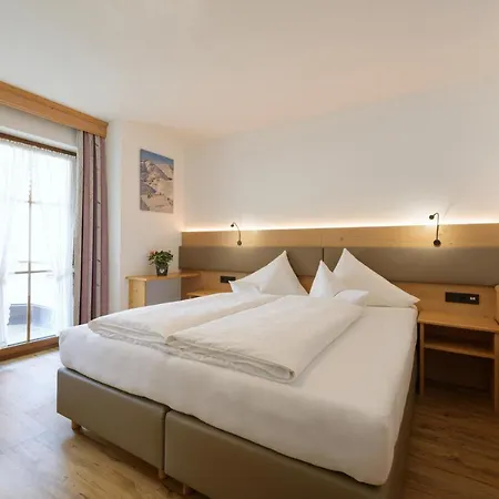 Strolz Alojamento de Acomodação e Pequeno-almoço Sankt Anton am Arlberg