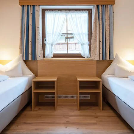 Strolz Bed & Breakfast Sankt Anton am Arlberg